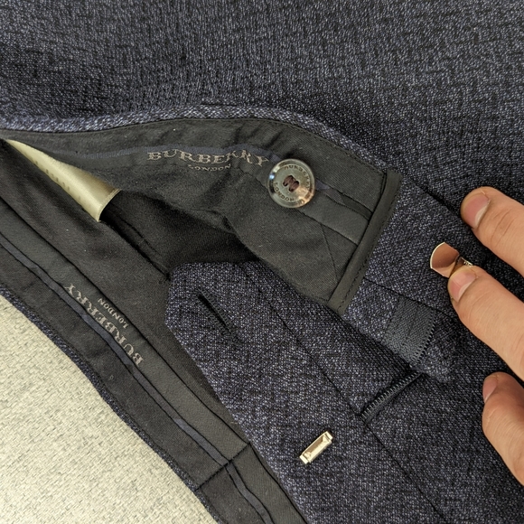 Burberry Mens Suit - Picture 3 of 8